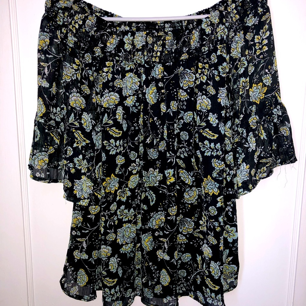 Women’s Torrid blouse